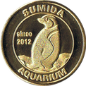マゼランペンギンの金色メダル