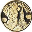 名古屋テレビ塔とミッキーマウスの金色メダル